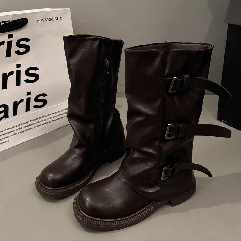 Women'S Fashion Trends 2025 - Bottes longues à talons de styliste