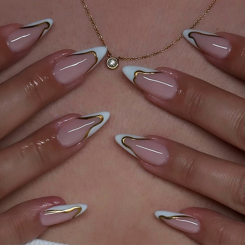 Women Fashion Online - 24 faux ongles à presser blancs,