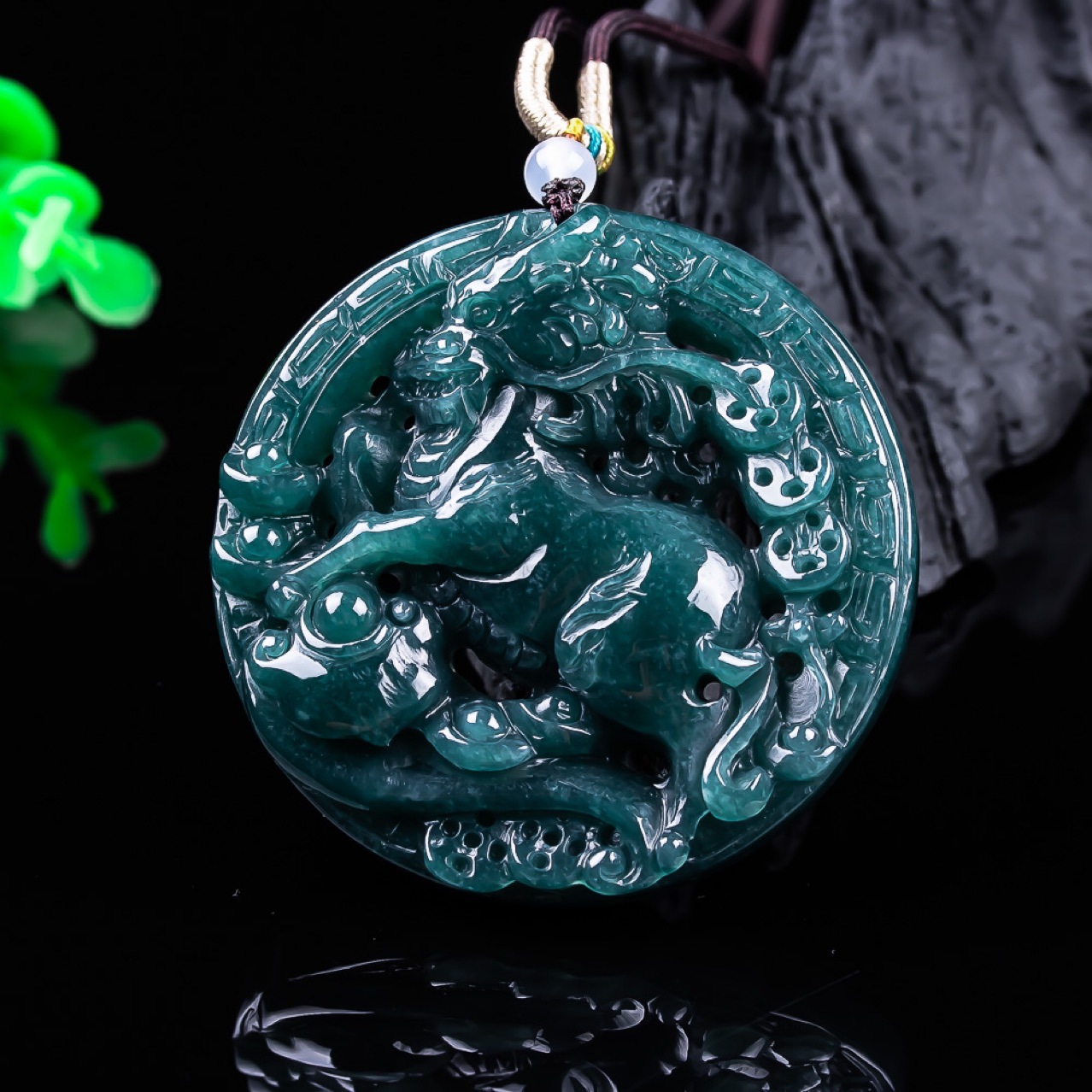 Pendentif Dragon en Jadeite Bi - Women'S Fashion Gifts avis et prix